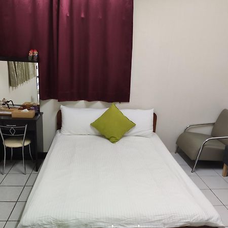 Papa Bear'S Guesthouse تايتشونغ الغرفة الصورة
