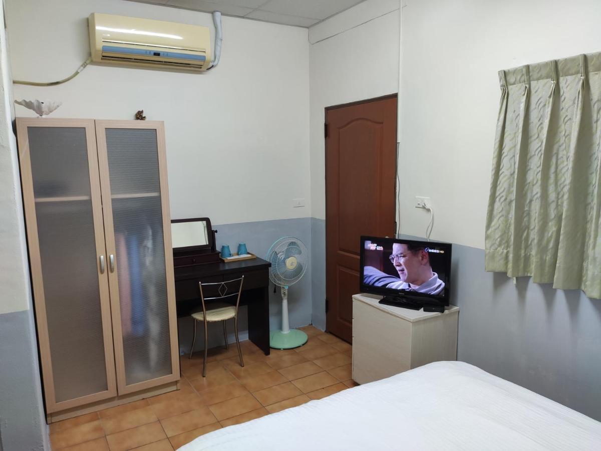 Papa Bear'S Guesthouse تايتشونغ الغرفة الصورة
