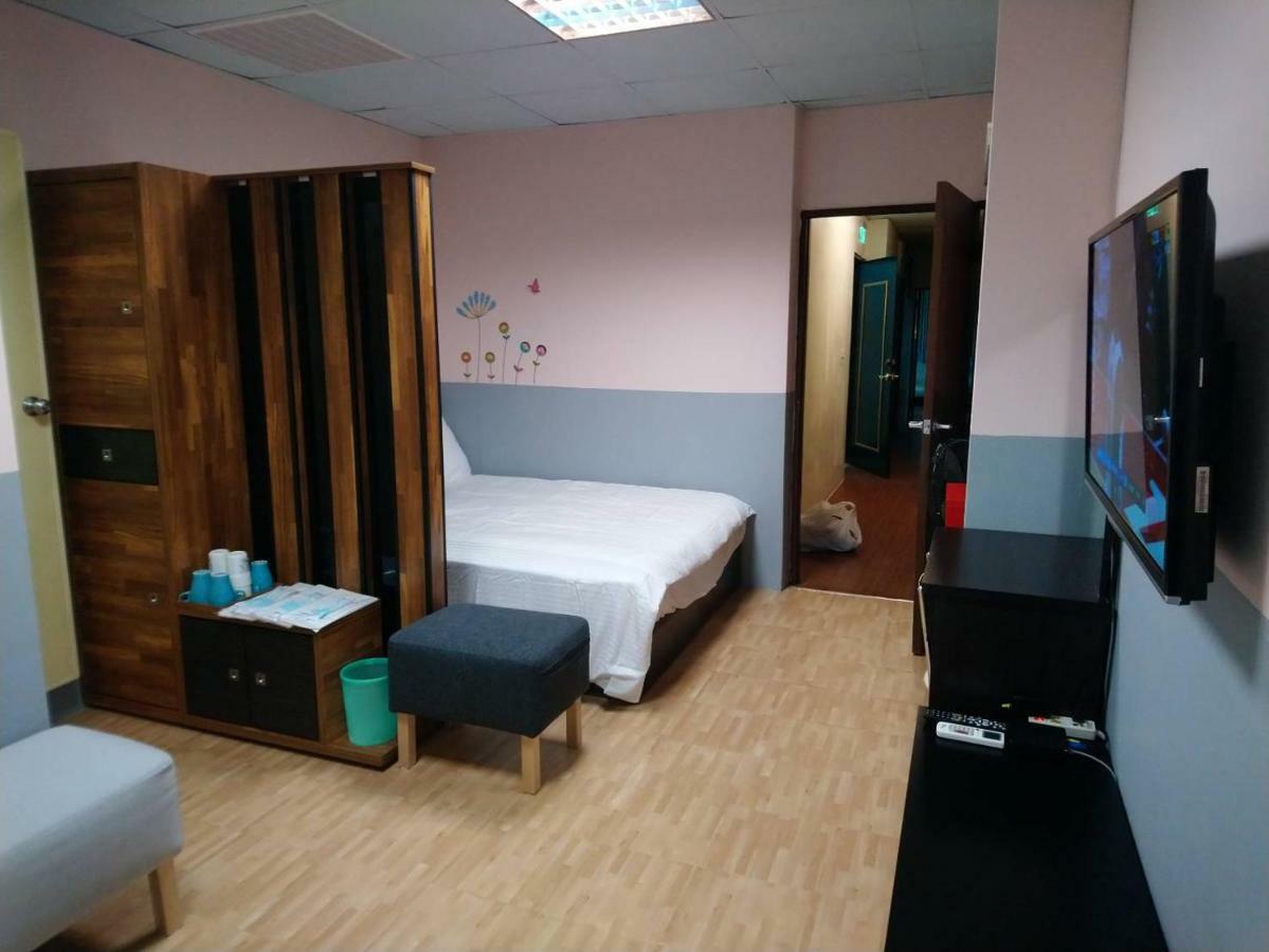 Papa Bear'S Guesthouse تايتشونغ المظهر الخارجي الصورة